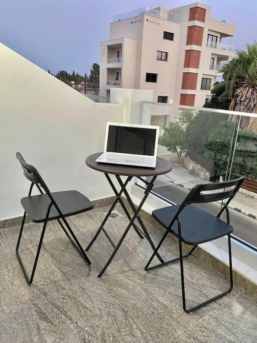 Ev Zin - Modern, Cozy, 1 Bed, Pool, 2 Balconies, A105 Apartment Paphos Exterior photo